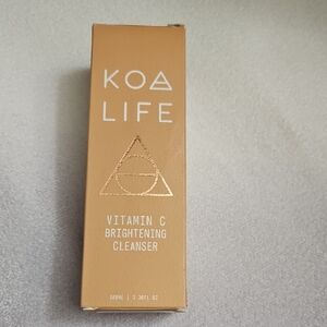 Vitamin C Brightening Cleanser - Tan